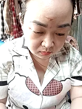 Snapshot of VyOanh2K chatting on September 23, 4:15 am VyOanh2K online show from September 23, 4:15 am