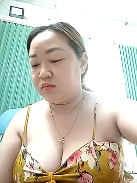 Snapshot of VyOanh2K chatting on September 29, 4:06 am VyOanh2K online show from September 29, 4:06 am