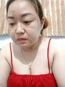 Snapshot of VyOanh2K chatting on October 2, 4:14 pm VyOanh2K online show from October 2, 4:14 pm