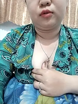 Snapshot of VyOanh2K chatting on October 19, 7:09 am VyOanh2K online show from October 19, 7:09 am