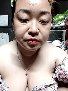 Snapshot of VyOanh2K chatting on November 11, 3:34 pm VyOanh2K online show from November 11, 3:34 pm