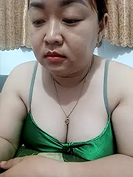 Snapshot of VyOanh2K chatting on December 14, 4:01 pm VyOanh2K online show from December 14, 4:01 pm