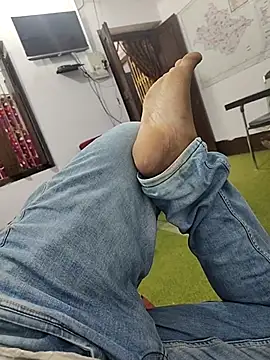 Snapshot of biharihotlund chatting on November 20, 8:47 am biharihotlund online show from November 20, 8:47 am