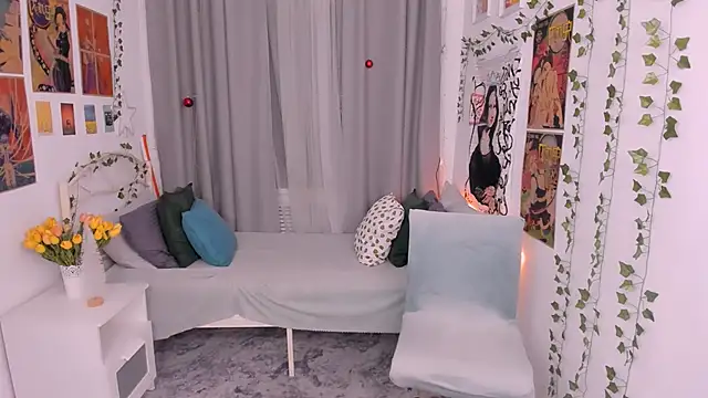 Snapshot of Lattea chatting on January 5, 3:55 pm Lattea online show from January 5, 3:55 pm