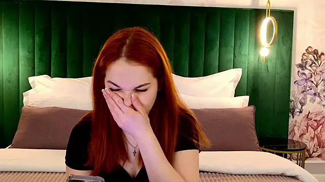 DeniseReese online show from February 26, 2:54 am