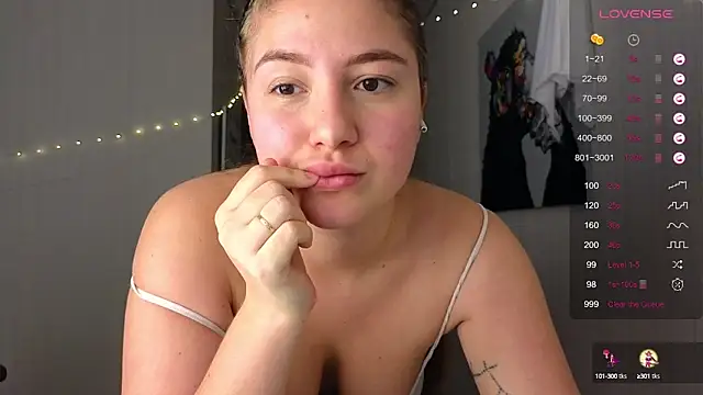 Yassyaaa online show from December 17, 5:29 am