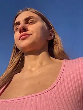 Snapshot of GraceTorrez chatting on January 11, 12:50 pm GraceTorrez online show from January 11, 12:50 pm