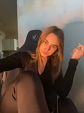 Snapshot of GraceTorrez chatting on January 27, 2:02 pm GraceTorrez online show from January 27, 2:02 pm