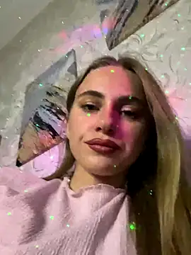 Snapshot of GraceTorrez chatting on September 12, 6:30 pm GraceTorrez online show from September 12, 6:30 pm