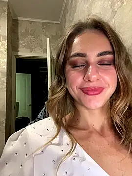 Snapshot of GraceTorrez chatting on September 20, 4:24 am GraceTorrez online show from September 20, 4:24 am