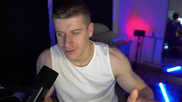 Bruno Banani online show from October 17, 8:11 pm