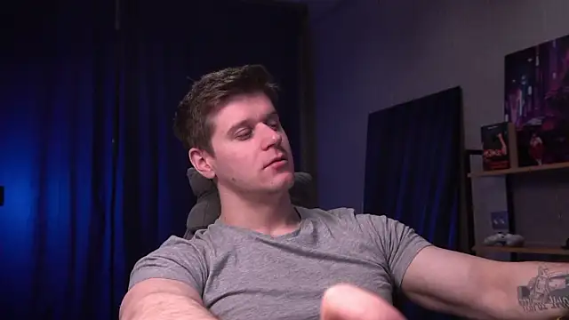 Bruno Banani online show from February 18, 6:15 pm