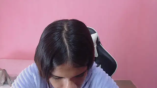 DEMI LEED online show from February 5, 12:49 pm