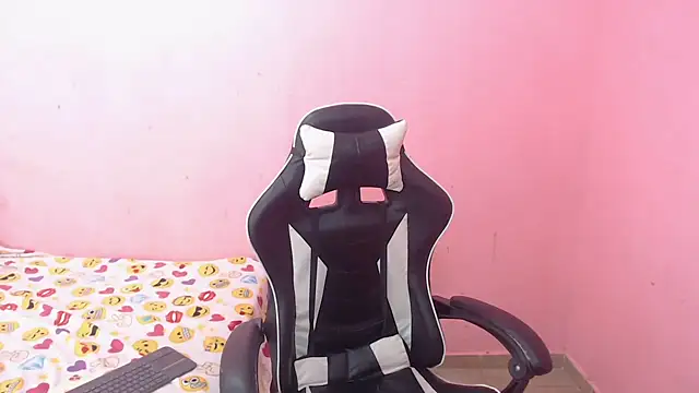 DEMI LEED online show from February 13, 5:33 pm