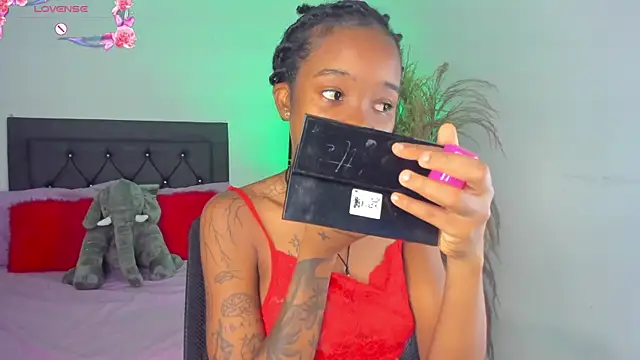 Rihana hot01 online show from March 5, 12:16 am