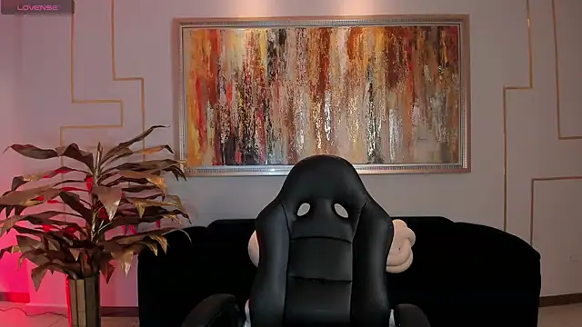 Snapshot of AbbyDalton chatting on October 20, 6:19 pm AbbyDalton online show from October 20, 6:19 pm