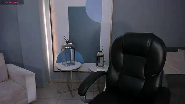 Snapshot of AbbyDalton chatting on November 15, 11:07 am AbbyDalton online show from November 15, 11:07 am