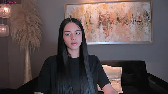 HannahJamesX online show from December 15, 4:15 pm