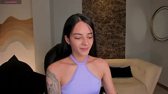 HannahJamesX online show from January 18, 6:53 pm