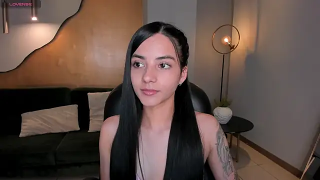 HannahJamesX online show from January 20, 7:57 pm