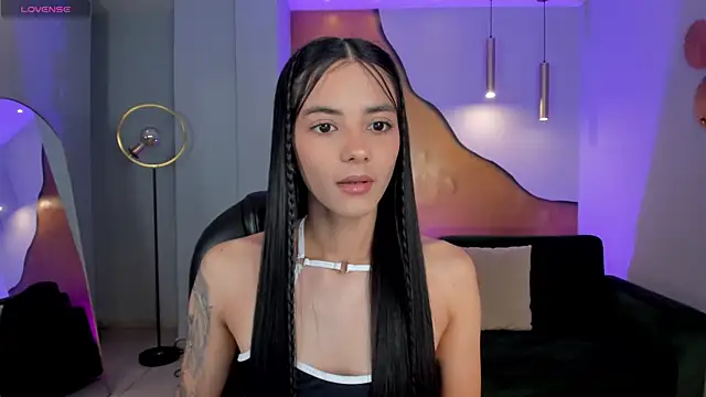 HannahJamesX online show from September 27, 7:08 pm