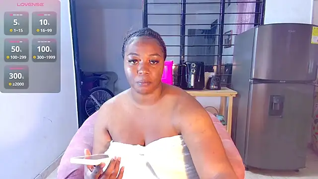 CiaraEbony online show from February 6, 2:22 am