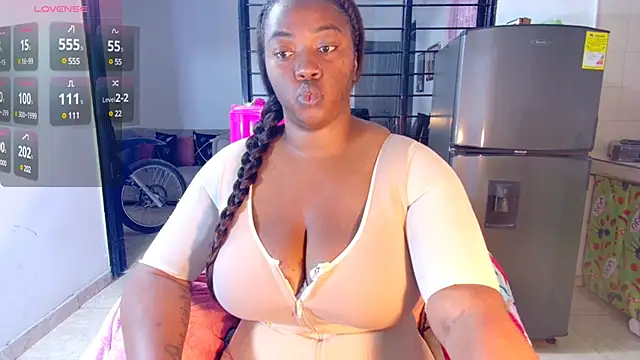 CiaraEbony online show from February 26, 8:11 pm