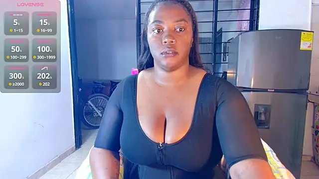 CiaraEbony online show from March 2, 8:05 am