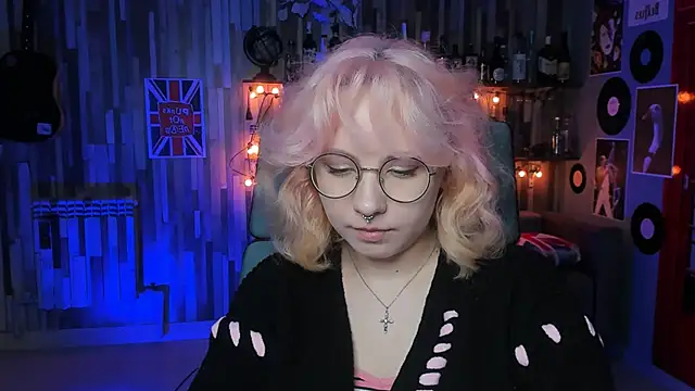 Snapshot of JasmineMilko chatting on January 26, 5:13 am JasmineMilko online show from January 26, 5:13 am