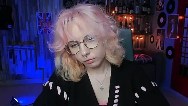 Snapshot of JasmineMilko chatting on January 26, 11:17 am JasmineMilko online show from January 26, 11:17 am