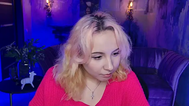 Snapshot of JasmineMilko chatting on February 20, 8:06 am JasmineMilko online show from February 20, 8:06 am