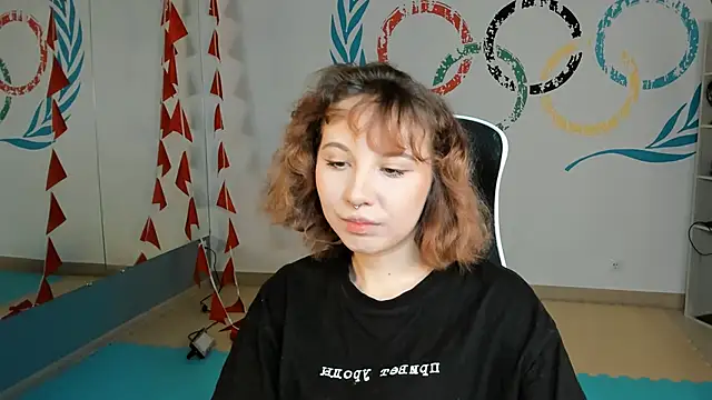 Snapshot of JasmineMilko chatting on November 3, 5:09 am JasmineMilko online show from November 3, 5:09 am