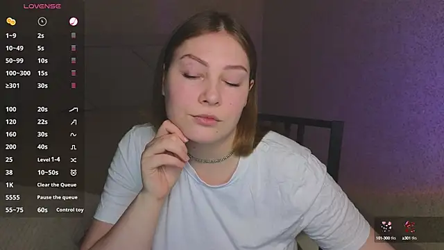 Snapshot of Catherine_River chatting on December 13, 12:17 pm Catherine River online show from December 13, 12:17 pm