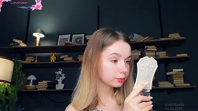 Snapshot of DominikaElis chatting on March 14, 7:44 pm DominikaElis online show from March 14, 7:44 pm