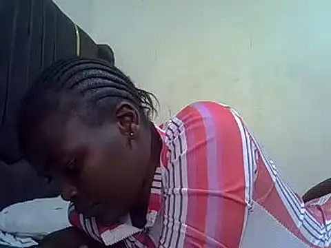 Snapshot of pretty_vivy chatting on February 15, 9:38 am pretty vivy online show from February 15, 9:38 am