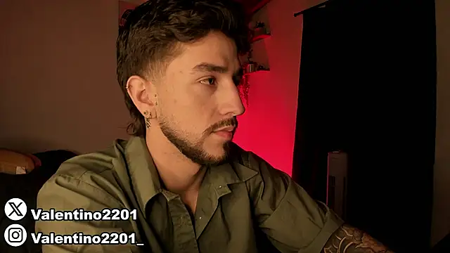 Snapshot of Valentino_Xander chatting on March 12, 1:36 am Valentino Xander online show from March 12, 1:36 am