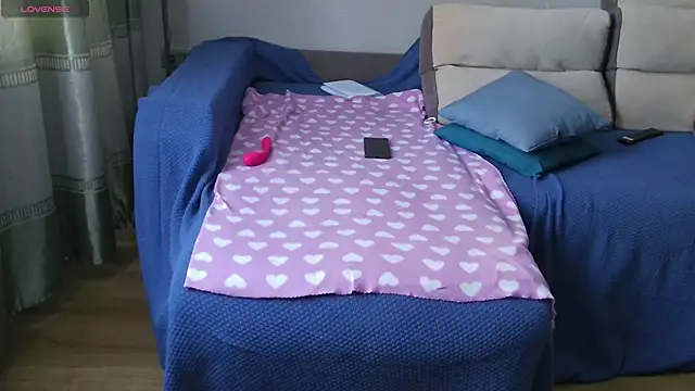 MilaaMilaa online show from February 26, 9:32 am