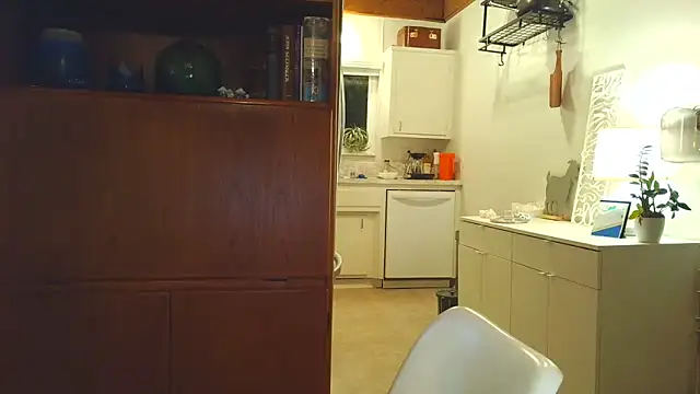 costanza7070 online show from November 15, 4:54 am