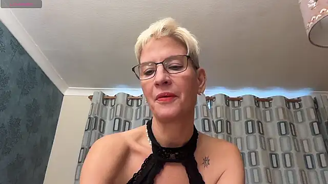 JennyHazel1 online show from November 4, 3:33 pm