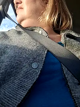 Snapshot of Mara-24 chatting on December 17, 2:12 pm Mara-24 online show from December 17, 2:12 pm