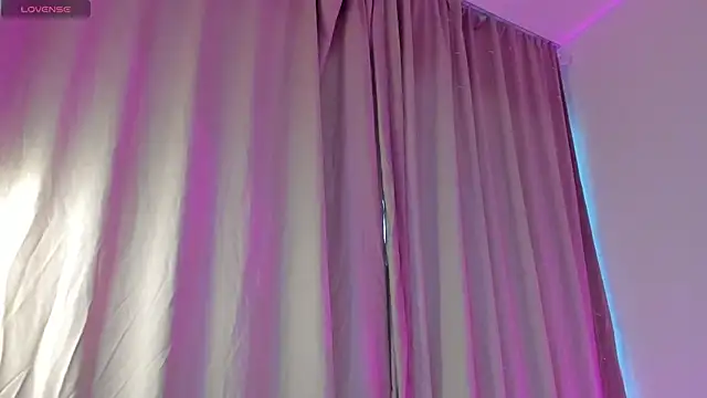 Nicole Charm online show from December 30, 6:20 am