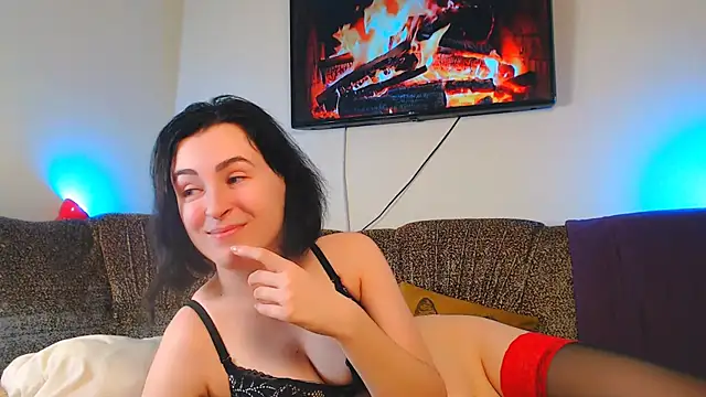 Caroline1995 online show from January 6, 12:02 pm