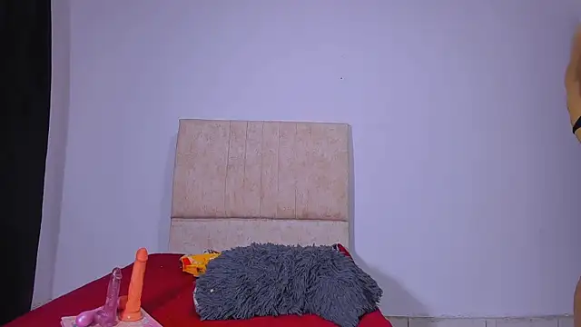 gatitaa777 online show from February 15, 2:58 am