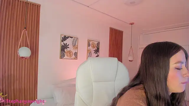 TiffanyWright online show from January 27, 12:58 pm