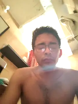 Snapshot of VL25DN26 chatting on November 16, 9:42 pm VL25DN26 online show from November 16, 9:42 pm