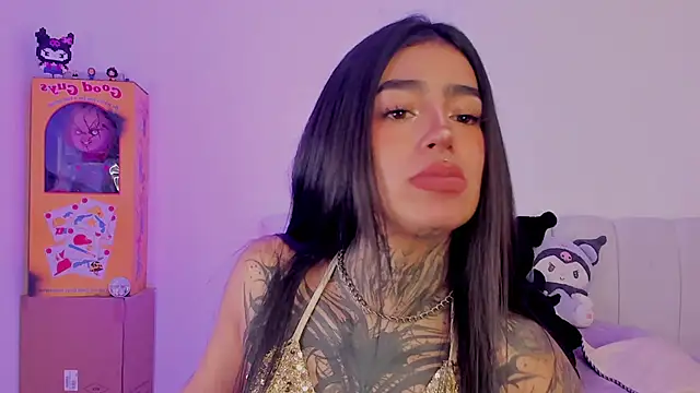 Snapshot of shadowcatt_ chatting on October 28, 8:55 pm shadowcatt online show from October 28, 8:55 pm