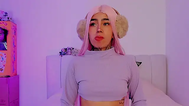 Snapshot of shadowcatt_ chatting on November 21, 8:07 pm shadowcatt online show from November 21, 8:07 pm