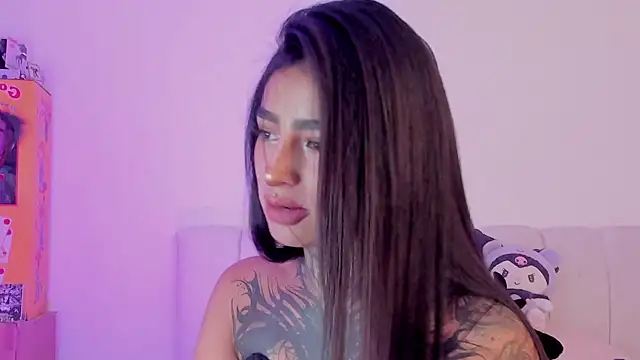 Snapshot of shadowcatt_ chatting on November 24, 9:03 pm shadowcatt online show from November 24, 9:03 pm