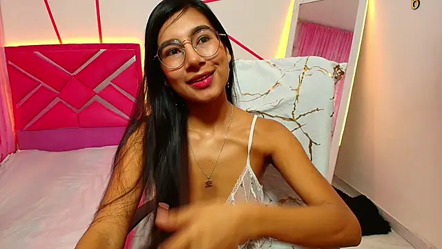 Snapshot of _Jessi29_ chatting on December 5, 7:38 pm  Jessi29  online show from December 5, 7:38 pm