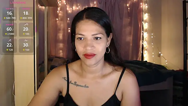 makennaa  online show from October 20, 10:05 am